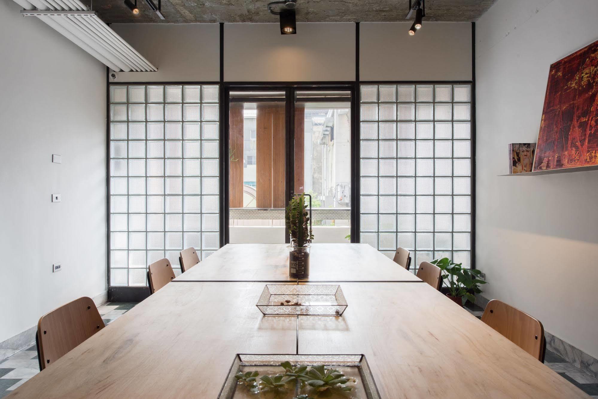 Hii-Hubs B&B Tainan Exterior foto